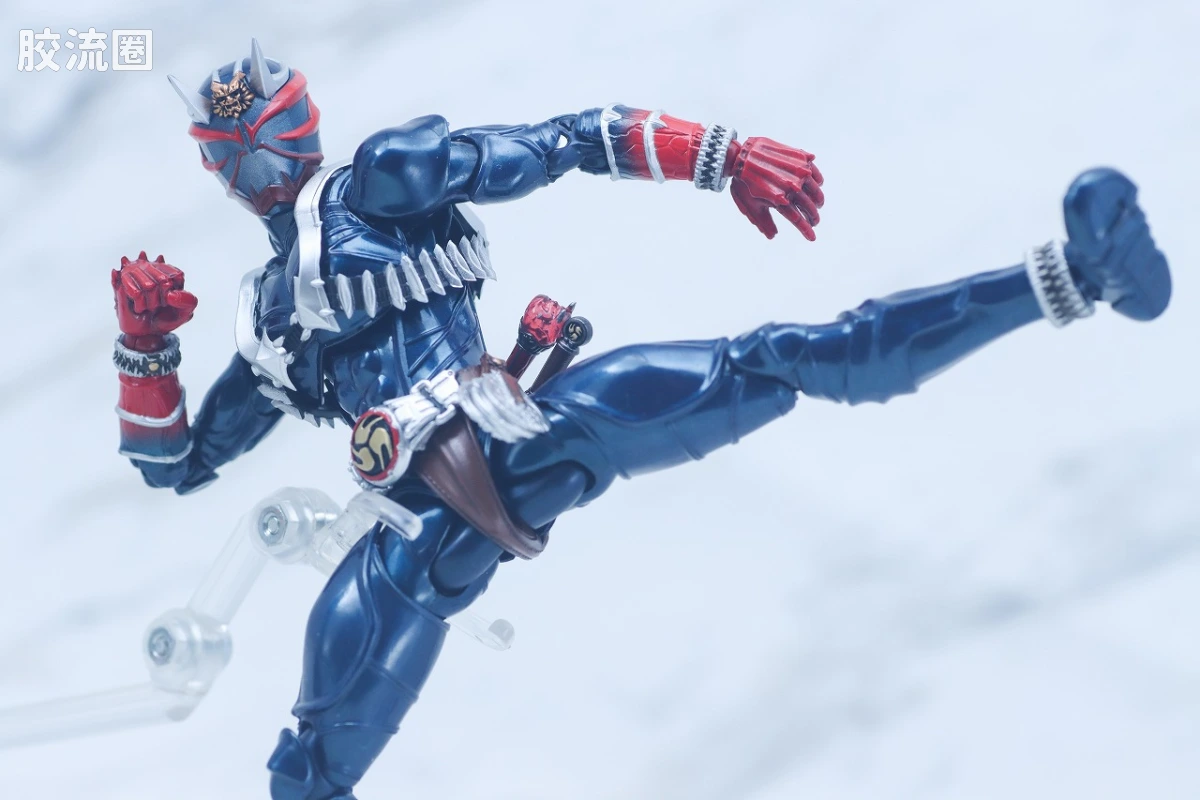 SHF 真骨雕假面骑士系列 假面骑士响鬼 20th Anniversary Ver. - 图片